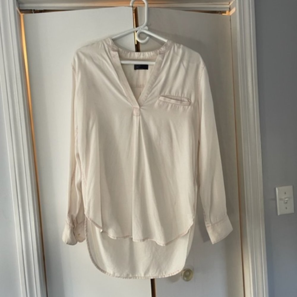 Long sleeve pink dress blouse